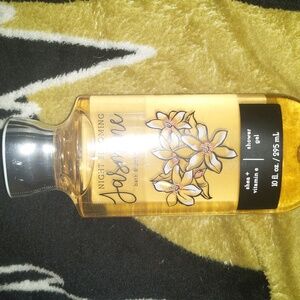 Night Blooming Jasmine Bath & Body Works Shower Gel